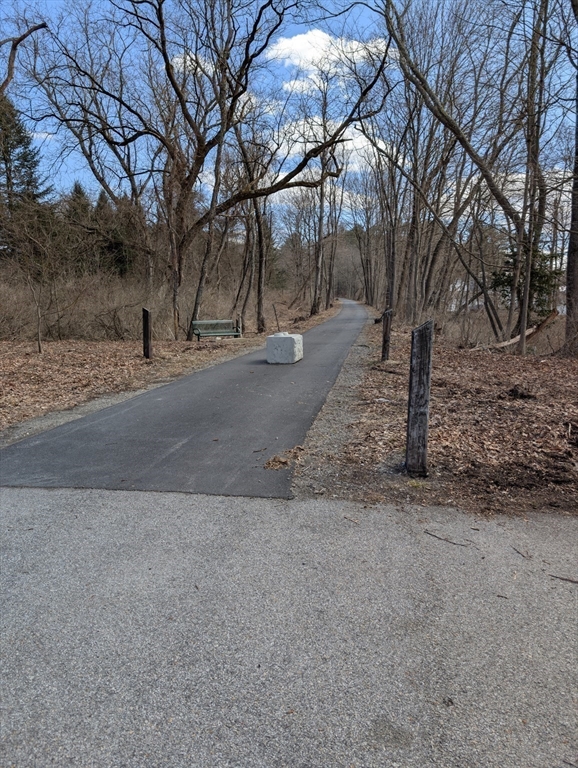 192 Southbridge Road Dudley, MA 01571 - Photo 34 of 38 Gallery Image 34