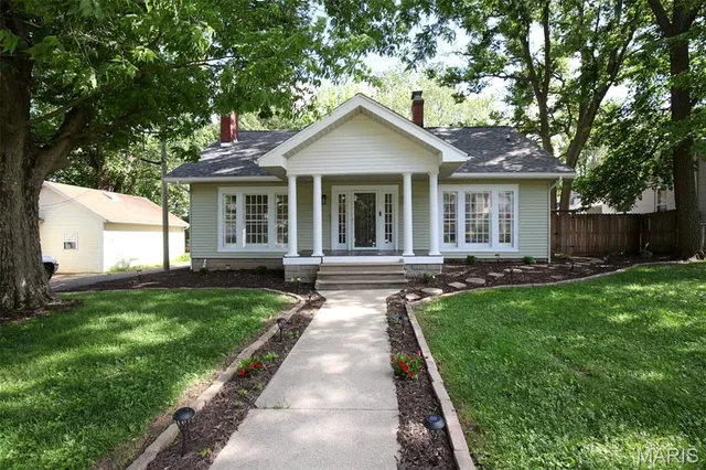 $190,000 | 616 West Edwards Street, Vandalia, IL 62471