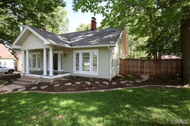 $190,000 | 616 West Edwards Street, Vandalia, IL 62471