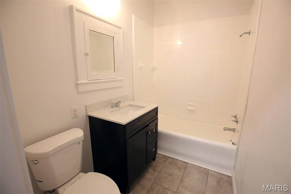 616 West Edwards Street Vandalia, IL 62471 - Photo 10 of 31