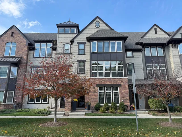 $669,990 | 616 Parkside Court, Libertyville, IL 60048
