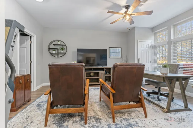 $679,900 | 616 Parkside Court, Libertyville, IL 60048