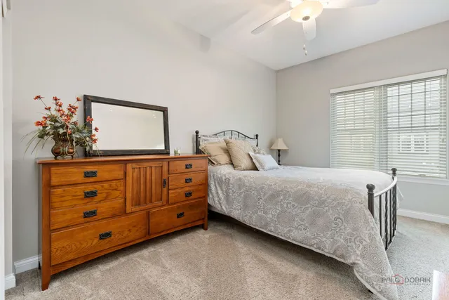 $679,900 | 616 Parkside Court, Libertyville, IL 60048