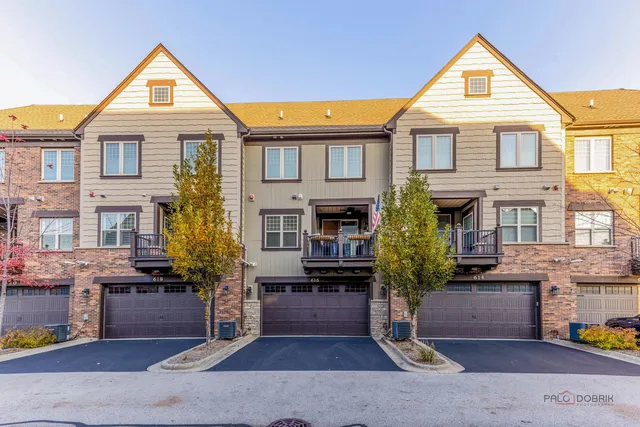 $679,900 | 616 Parkside Court, Libertyville, IL 60048