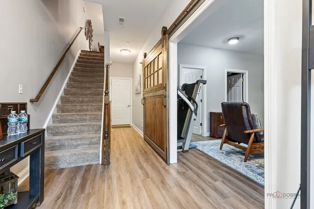 $679,900 | 616 Parkside Court, Libertyville, IL 60048