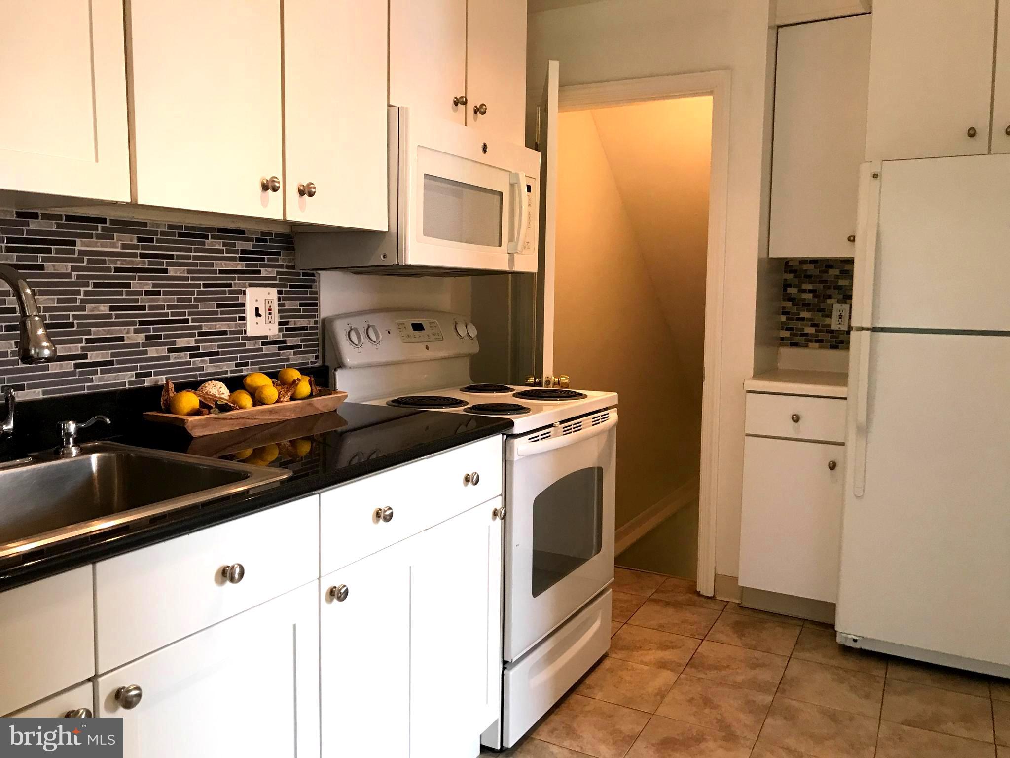 11939 Bluhill Road Silver Spring, MD 20902 - Photo 7 of 17 Kitchen view 2