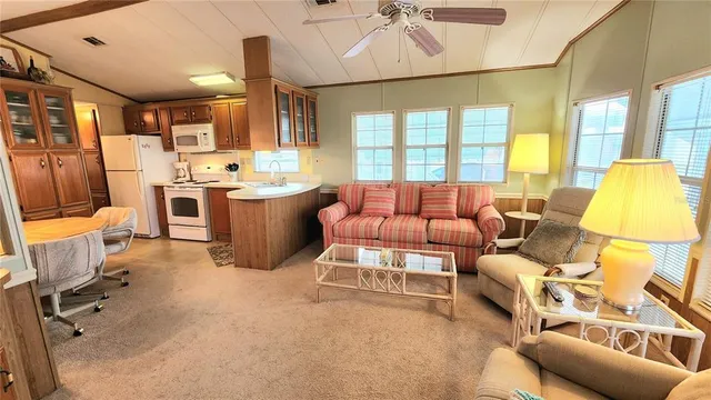 $134,900 | 3333 26th Avenue East, Unit 1132, Bradenton, FL 34208