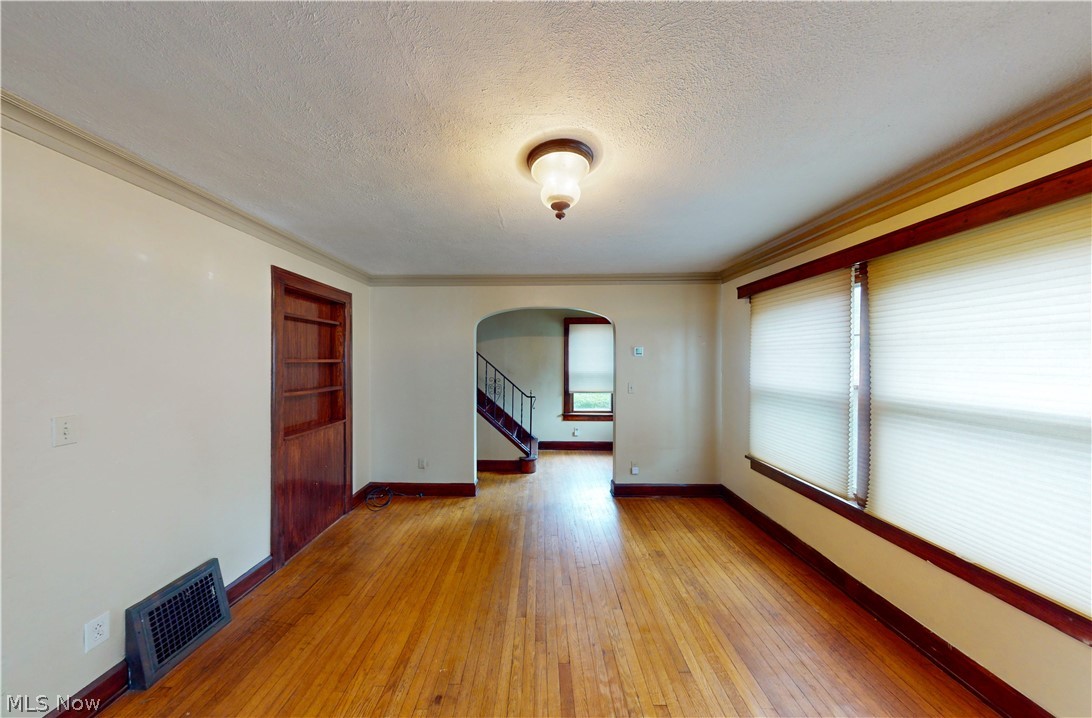 5099 Spencer Road Cleveland, OH 44124 - Photo 6 of 21 Gallery Image 6