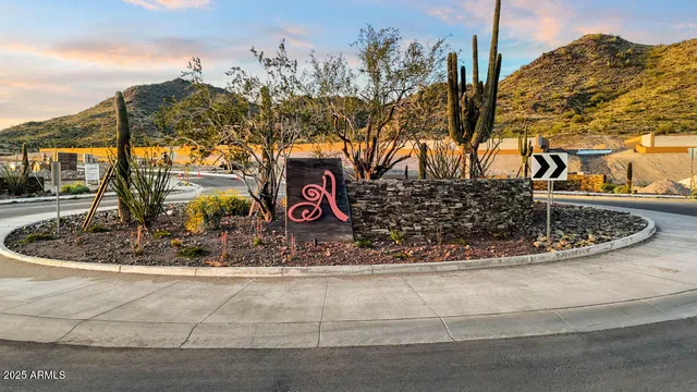 $754,330 | 6988 West Buckhorn Trail, Peoria, AZ 85383