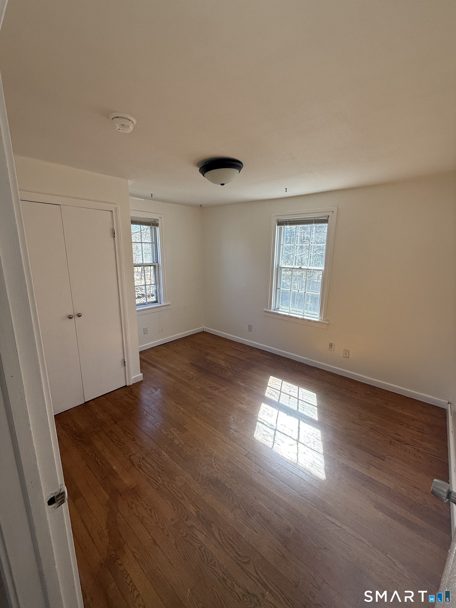 29 North Hill Road North Haven, CT 06473 - Photo 9 of 14 a view of an empty room and window