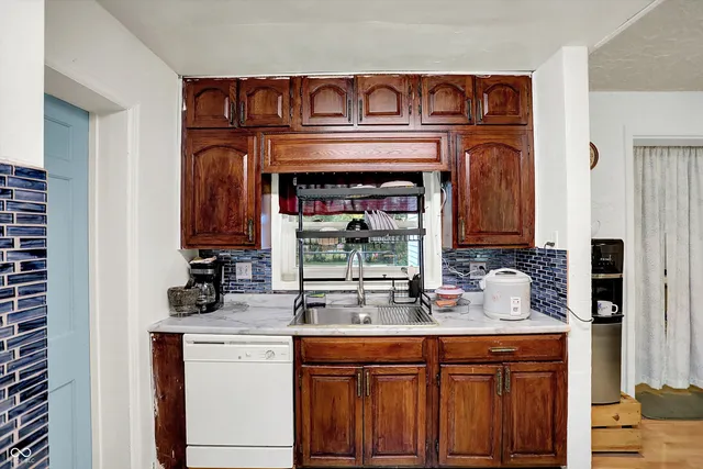 $239,900 | 3220 Chamberlin Drive, Indianapolis, IN 46227