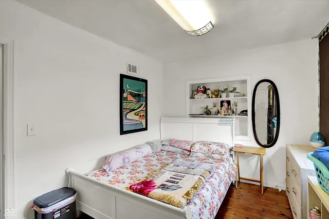 $239,900 | 3220 Chamberlin Drive, Indianapolis, IN 46227