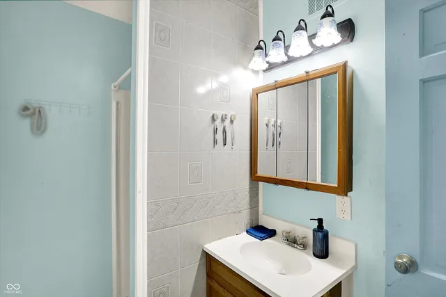 $239,900 | 3220 Chamberlin Drive, Indianapolis, IN 46227