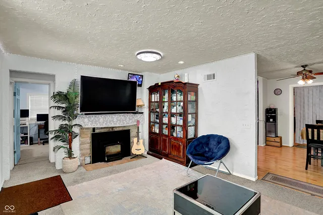 $239,900 | 3220 Chamberlin Drive, Indianapolis, IN 46227