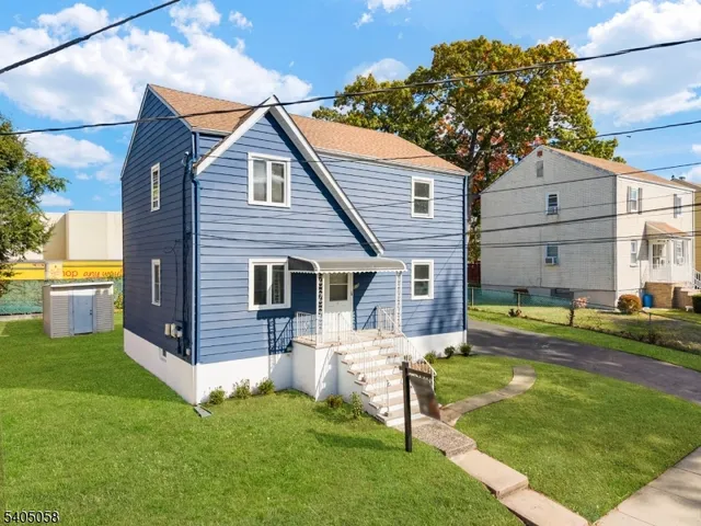 $2,400 | 514 Lafayette Avenue, Passaic, NJ 07055