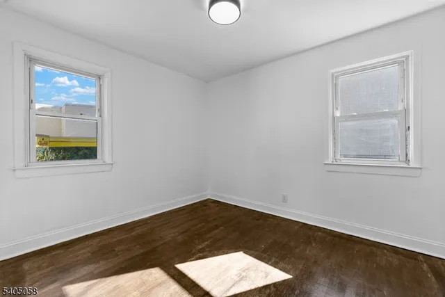 $2,400 | 514 Lafayette Avenue, Passaic, NJ 07055