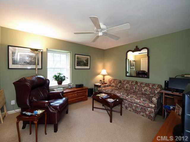 3532 Colony Road, Unit C Charlotte, NC 28211 - Photo 7 of 10 Gallery Image 7