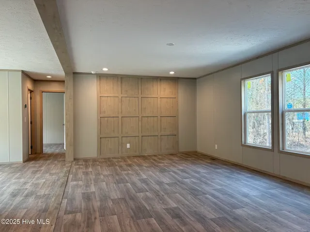 $270,000 | 260 Tracy Drive, Burgaw, NC 28425