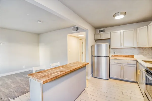 $1,290 | 304 Orland Street, Unit 38, Las Vegas, NV 89107
