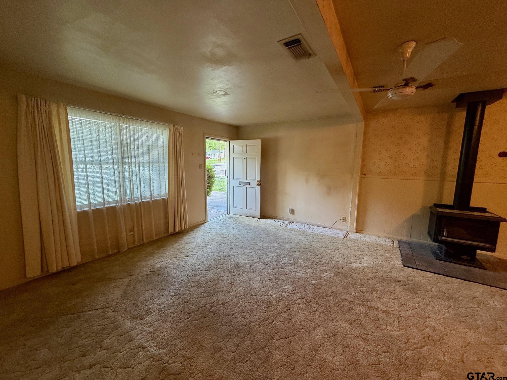 901 Golden Road Tyler, TX 75701 - Photo 9 of 13