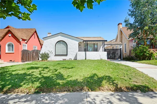$809,900 | 7422 Brighton Avenue, Los Angeles, CA 90047