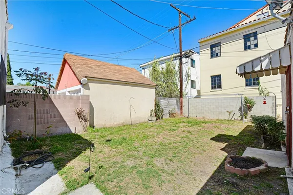 $809,900 | 7422 Brighton Avenue, Los Angeles, CA 90047