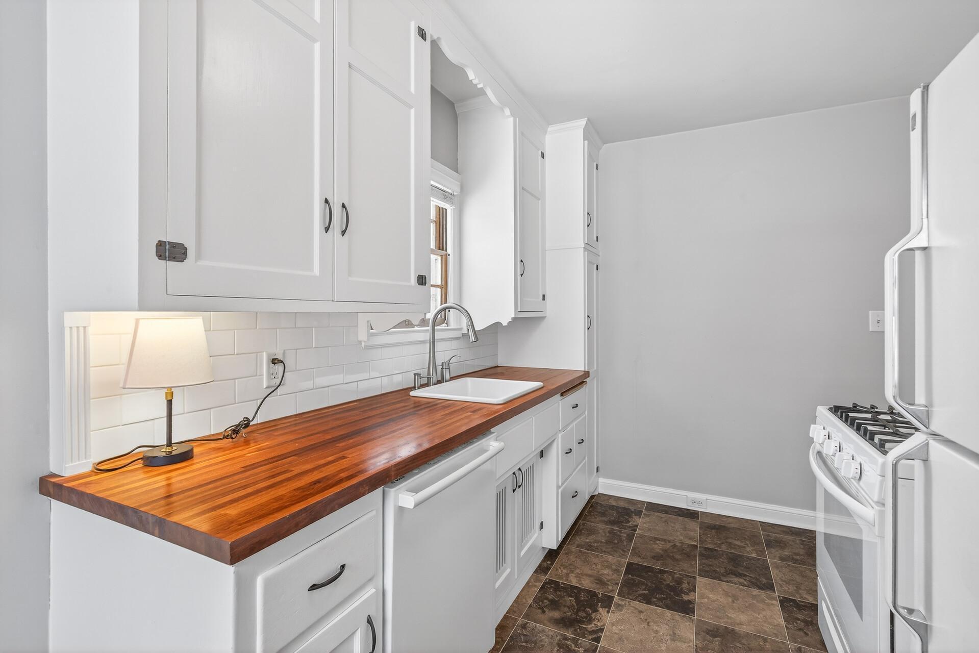 1400 Scheffer Avenue St. Paul, MN 55116 - Photo 13 of 50