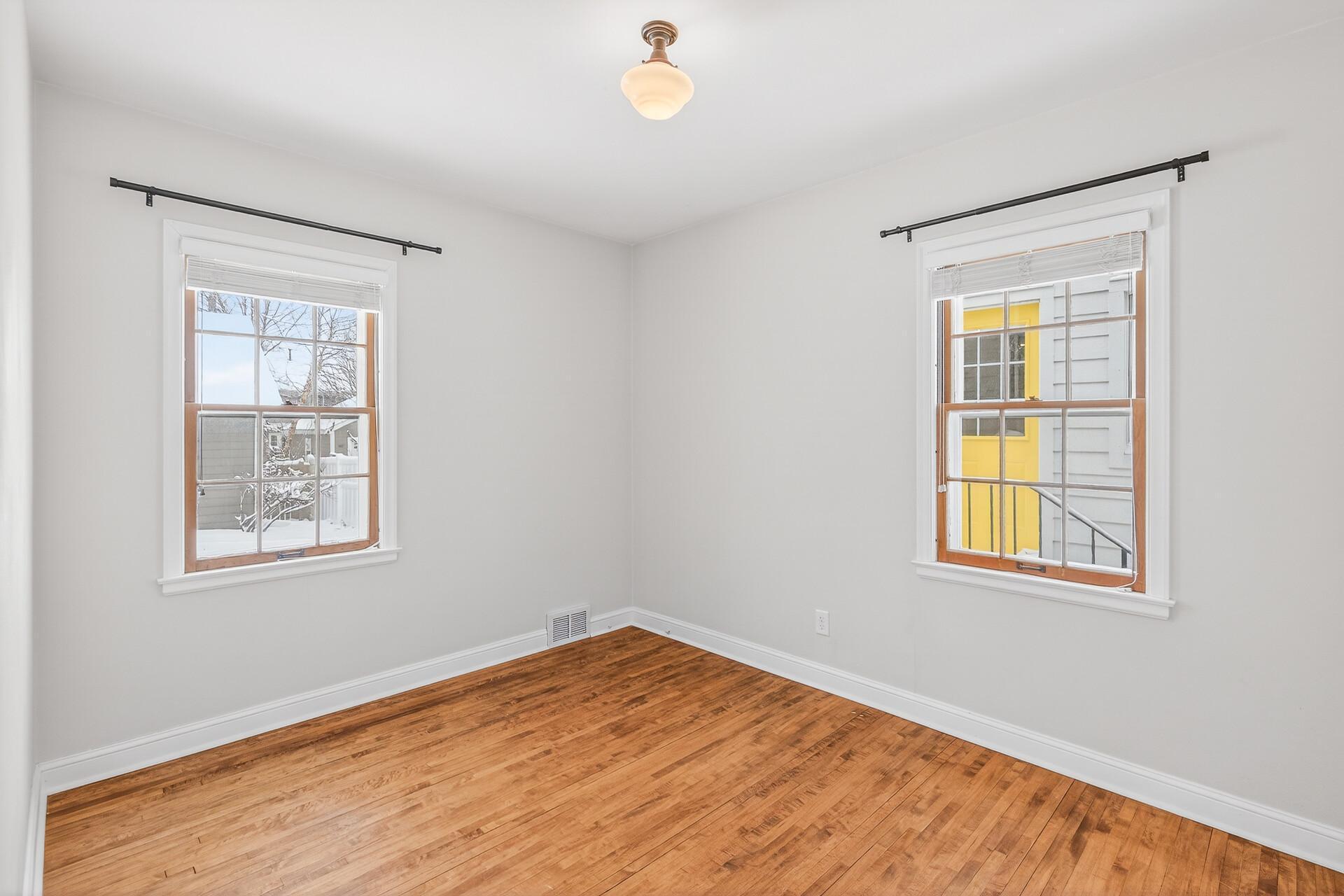 1400 Scheffer Avenue St. Paul, MN 55116 - Photo 18 of 50