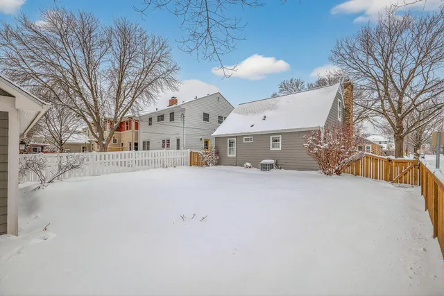 $375,000 | 1400 Scheffer Avenue, St. Paul, MN 55116