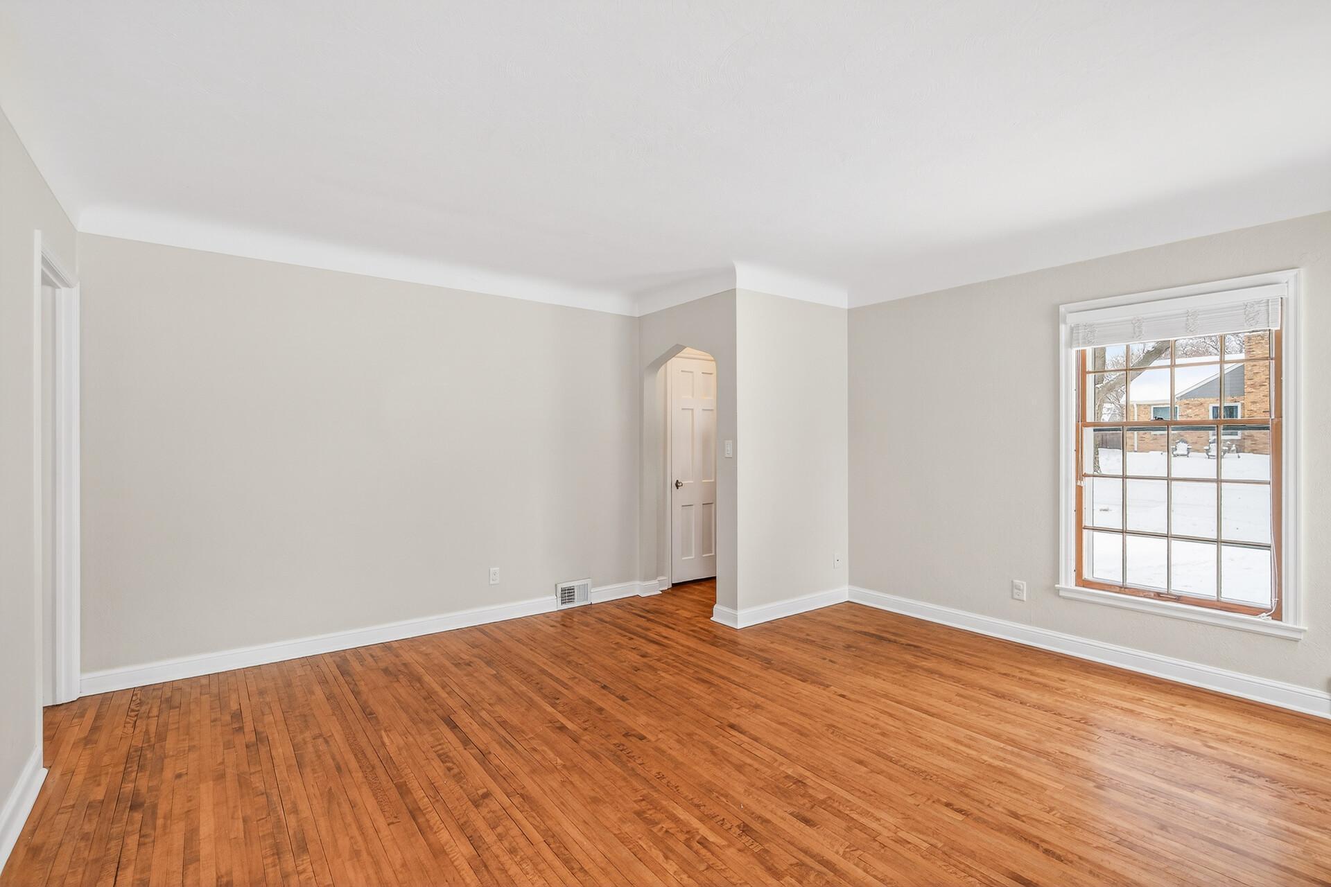 1400 Scheffer Avenue St. Paul, MN 55116 - Photo 7 of 50