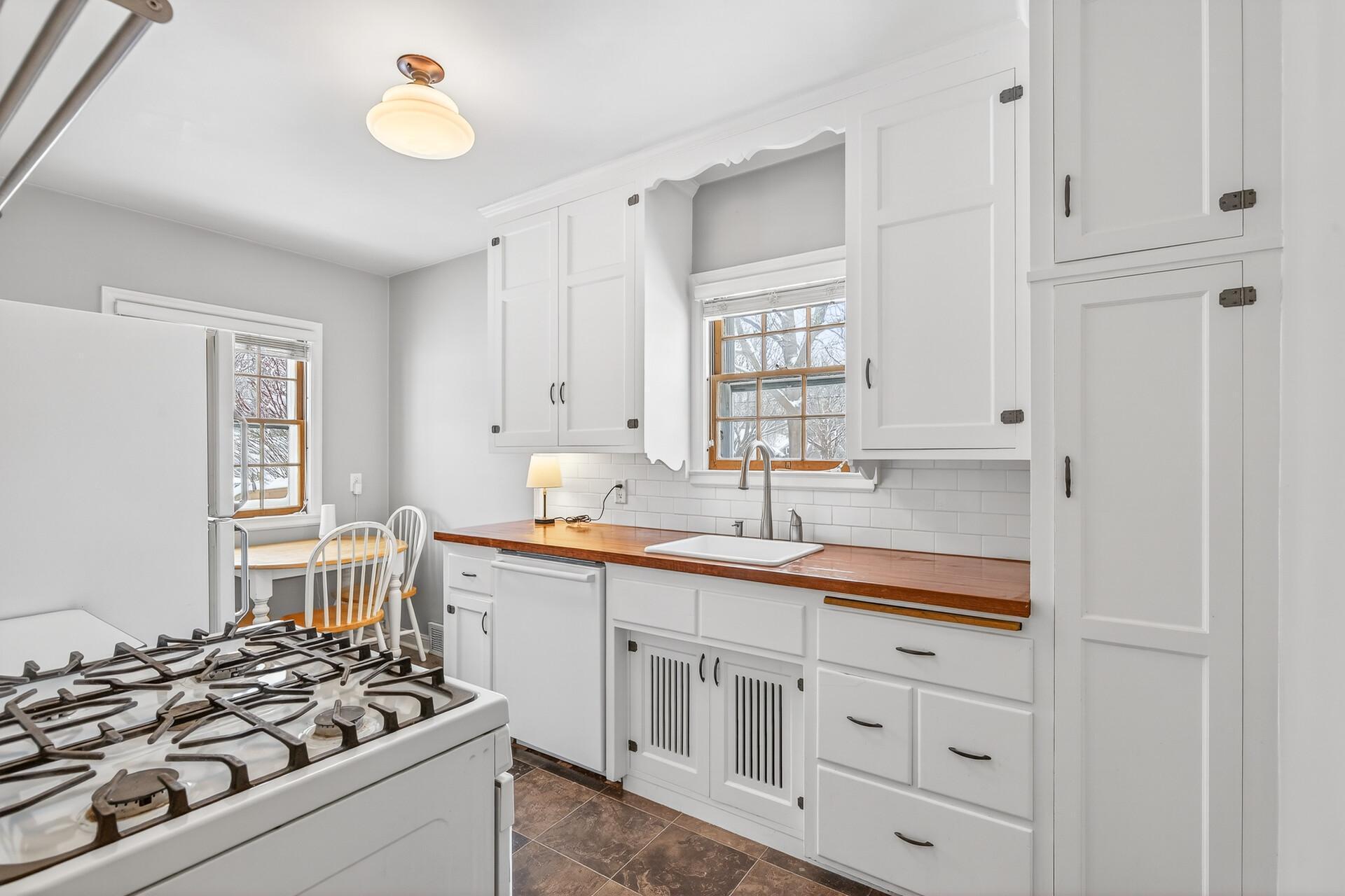 1400 Scheffer Avenue St. Paul, MN 55116 - Photo 10 of 50