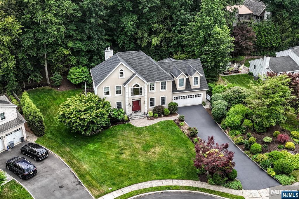 48 Ackerman Street Waldwick, NJ 07463 - Photo 2 of 34 Gallery Image 2