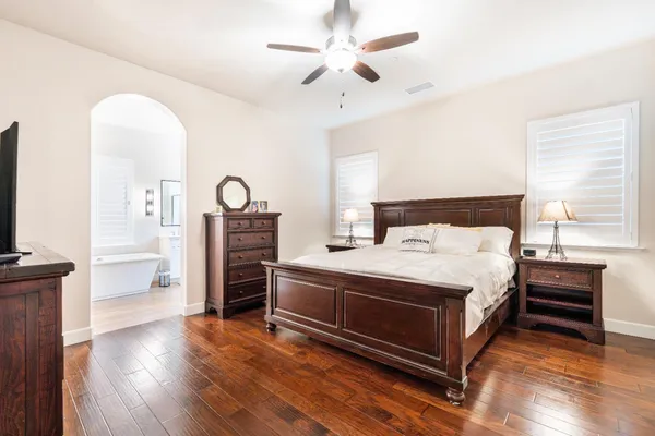 $949,900 | 1731 North Hanson Avenue, Clovis, CA 93619