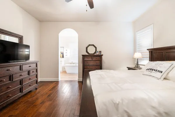 $949,900 | 1731 North Hanson Avenue, Clovis, CA 93619