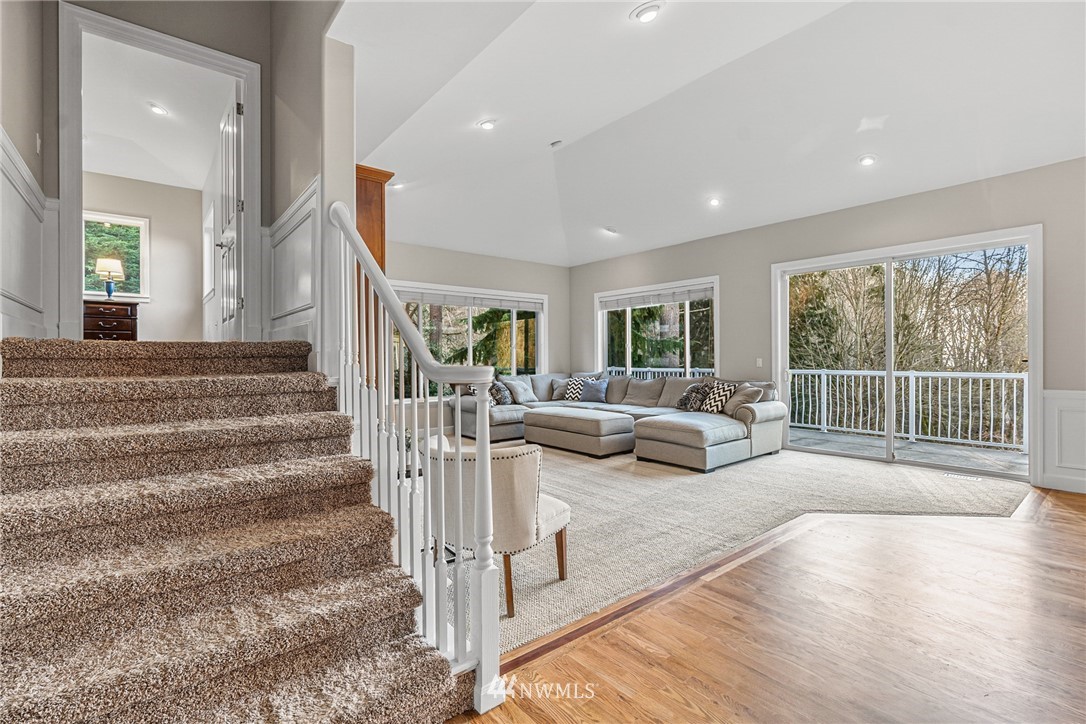 6809 Picnic Point Road Edmonds, WA 98026 - Photo 16 of 40 Gallery Image 16