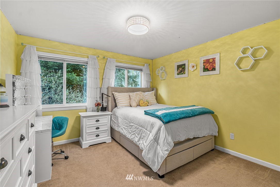 6809 Picnic Point Road Edmonds, WA 98026 - Photo 25 of 40 Gallery Image 25