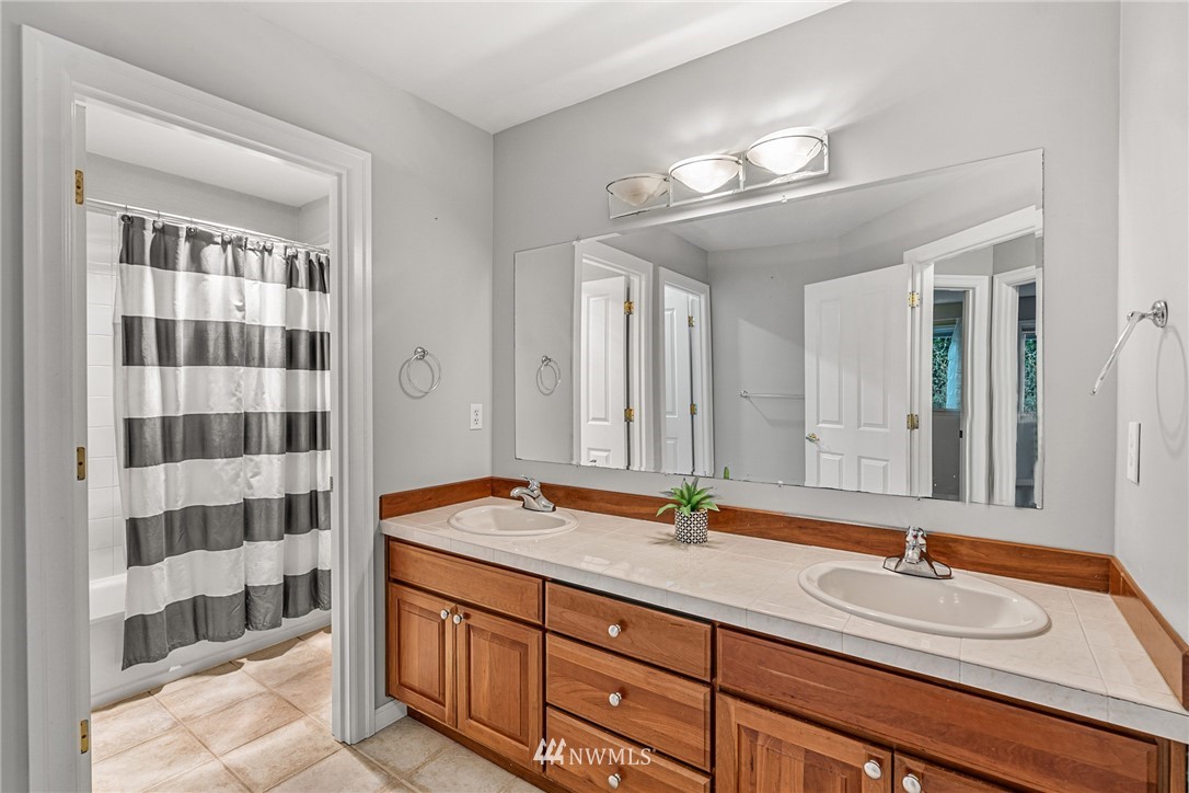 6809 Picnic Point Road Edmonds, WA 98026 - Photo 26 of 40 Gallery Image 26