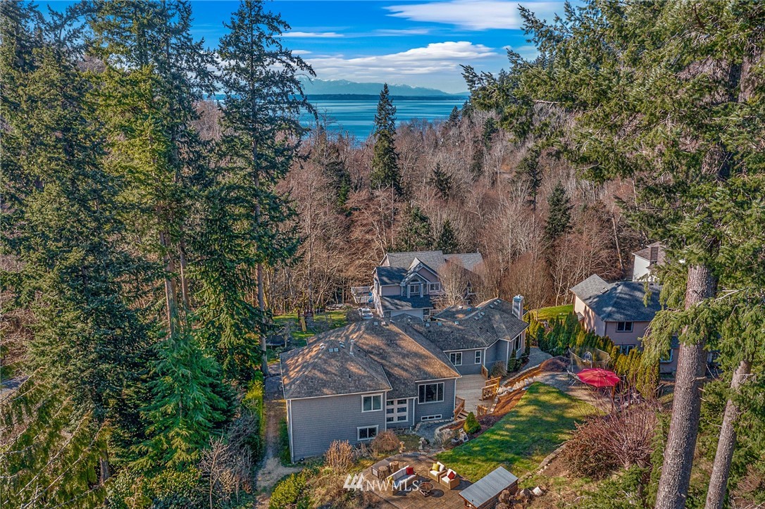 6809 Picnic Point Road Edmonds, WA 98026 - Photo 38 of 40 Gallery Image 38