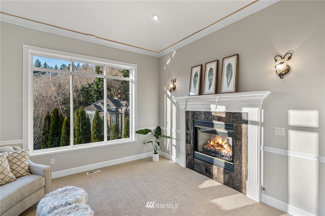 6809 Picnic Point Road Edmonds, WA 98026 - Photo 5 of 40 Gallery Image 5