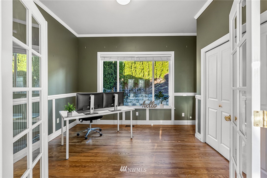 6809 Picnic Point Road Edmonds, WA 98026 - Photo 7 of 40 Gallery Image 7