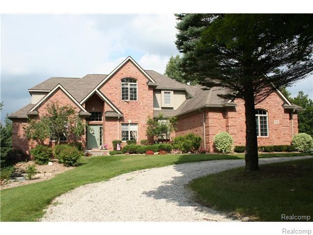 2515 Pingree Road Howell, MI 48843 - Photo 1 of 42 getmedia (1).jpg
