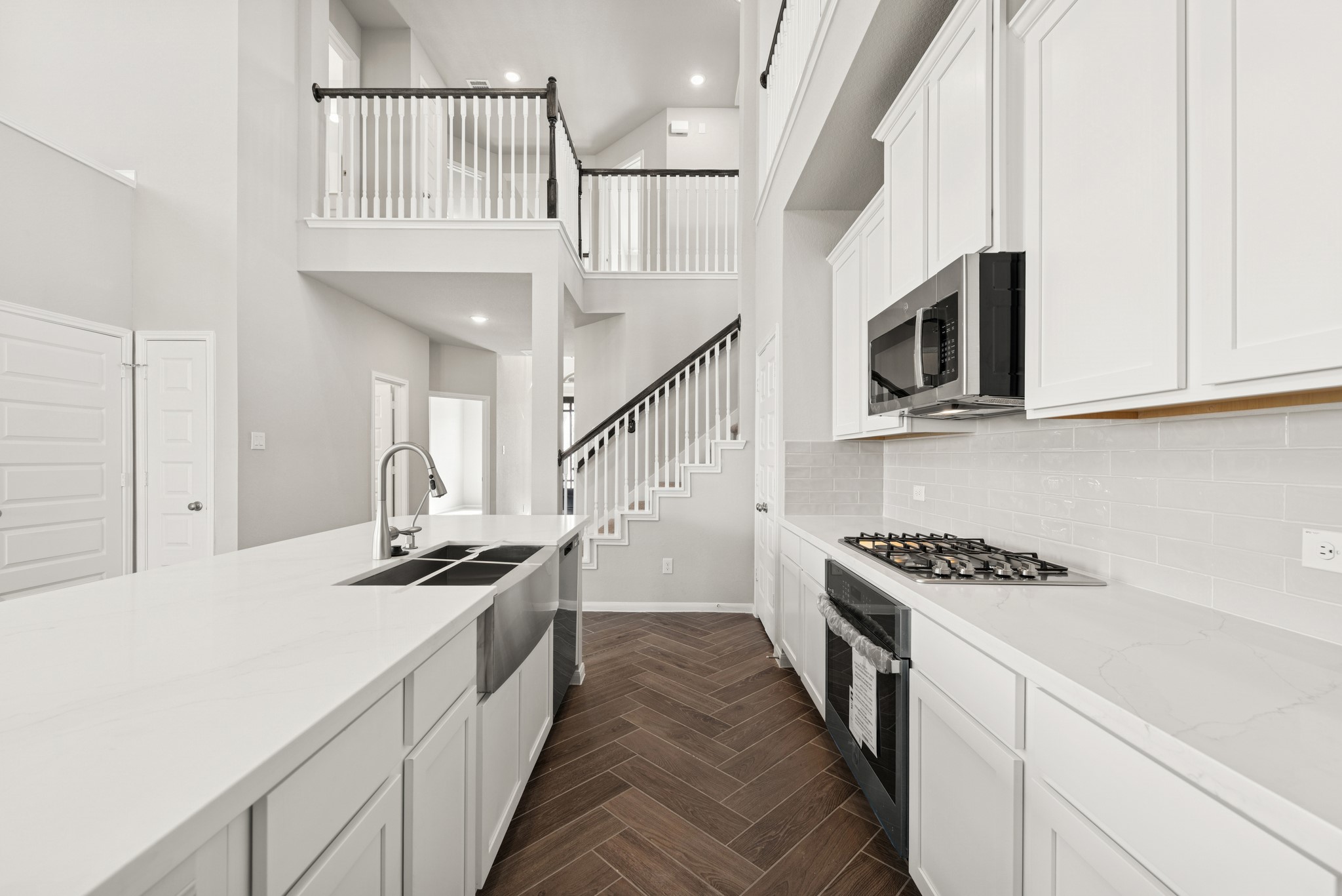 32406 Mimosa Ridge Lane Waller, TX 77484 - Photo 5 of 28 Amazing kitchen