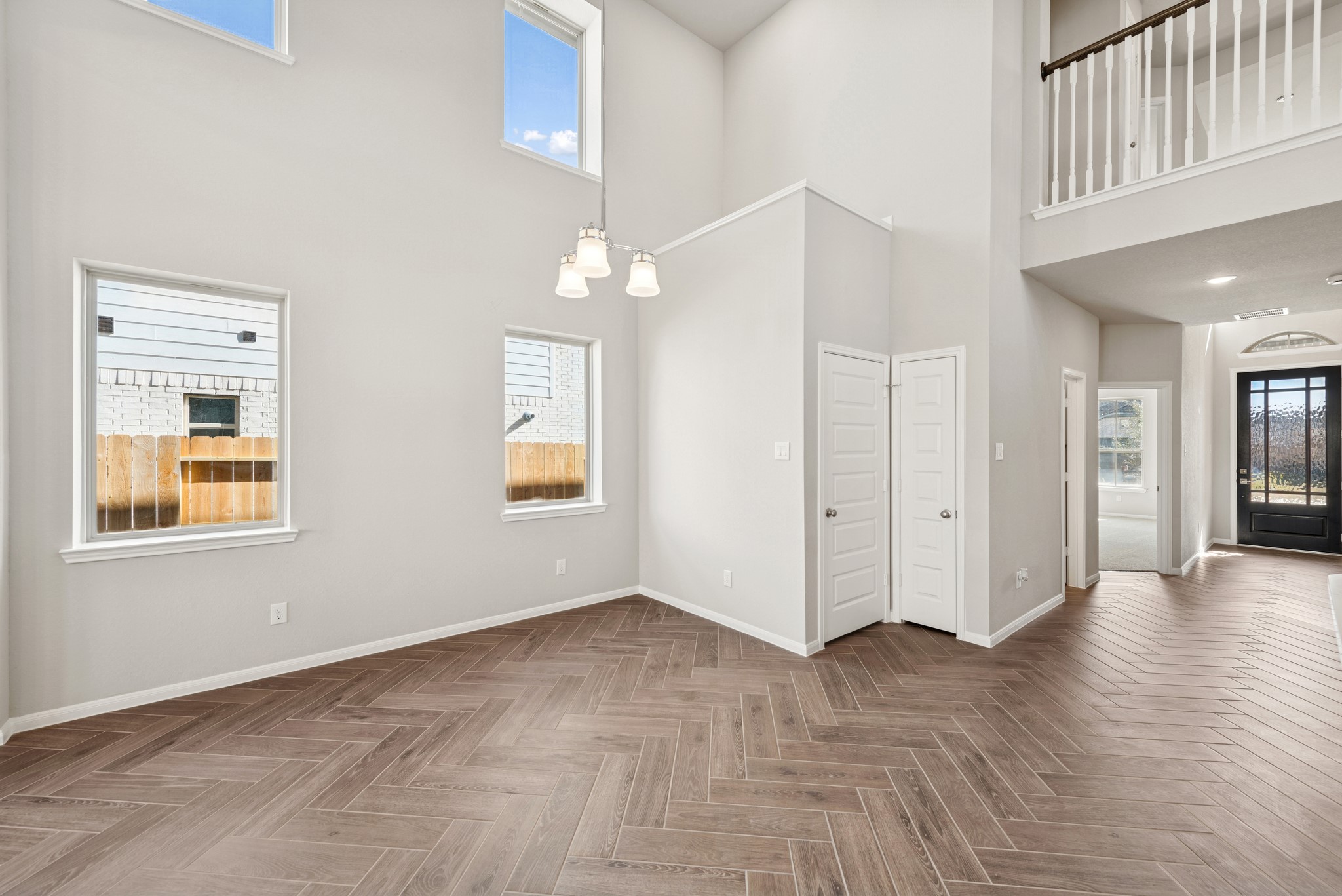 32406 Mimosa Ridge Lane Waller, TX 77484 - Photo 6 of 28 Sun-lit dining area