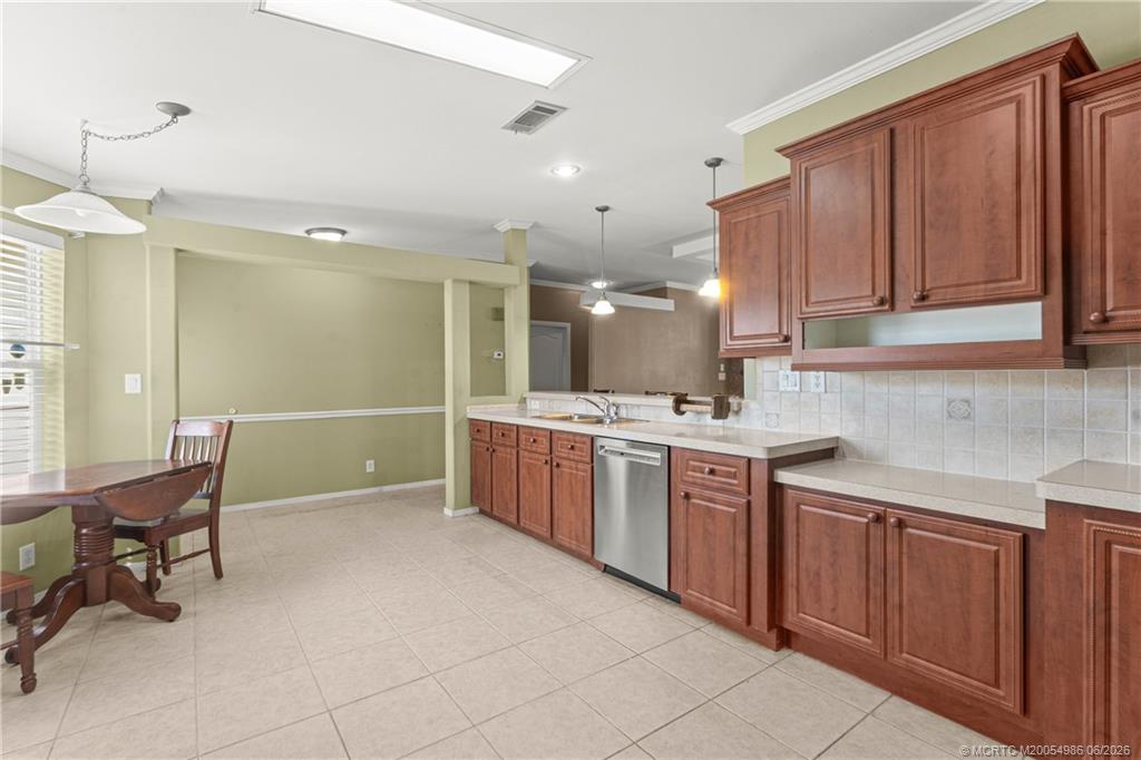 4237 4th Court Lantana, FL 33462 - Photo 9 of 40