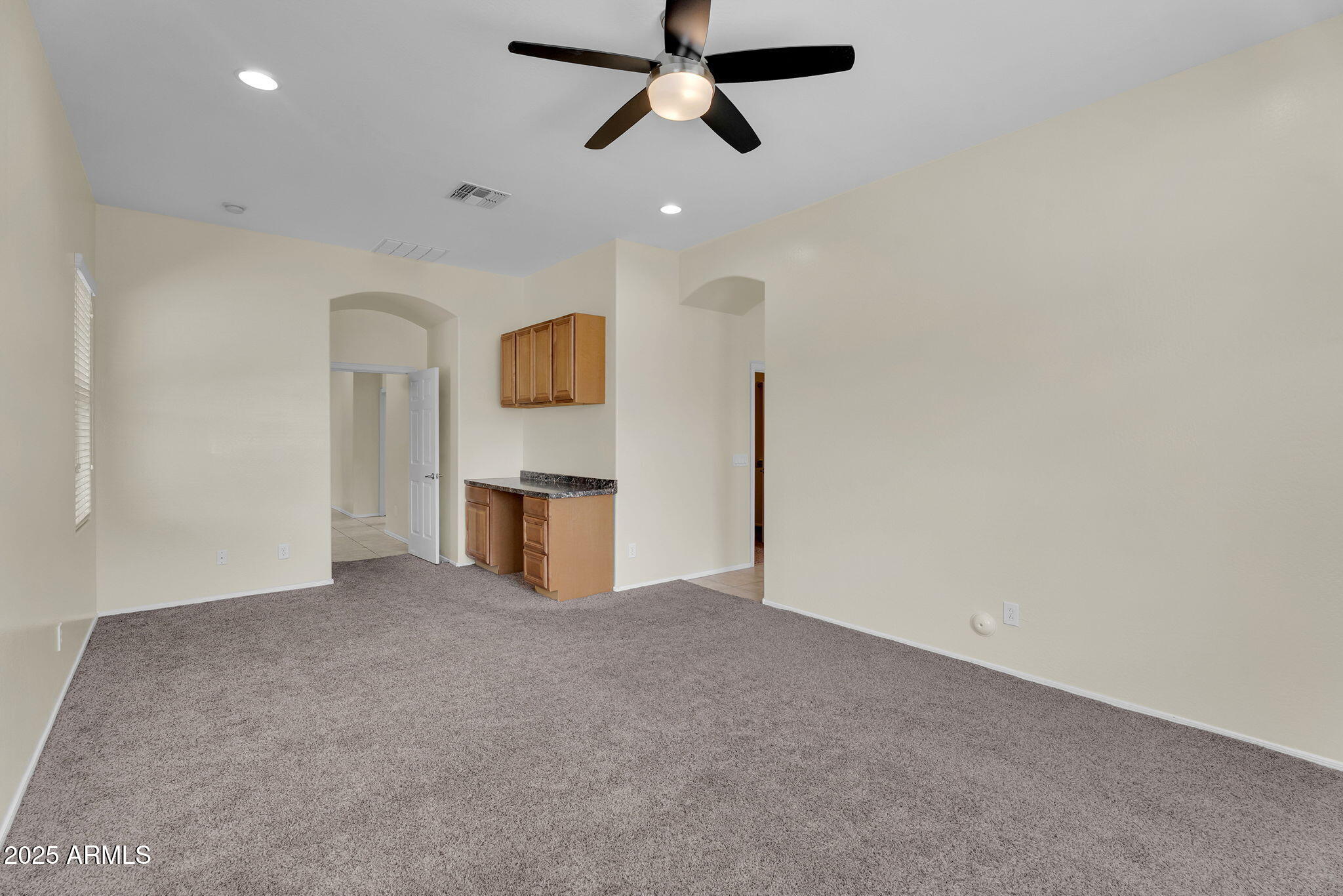 7723 South 39th Way Phoenix, AZ 85042 - Photo 13 of 58 13-web-or-mls-39th Way-21