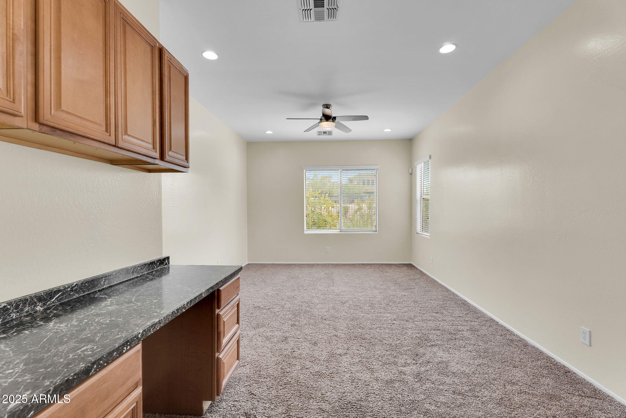 7723 South 39th Way Phoenix, AZ 85042 - Photo 14 of 58 14-web-or-mls-39th Way-20