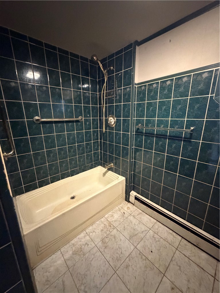 121 Samuel Avenue Pawtucket, RI 02860 - Photo 10 of 11