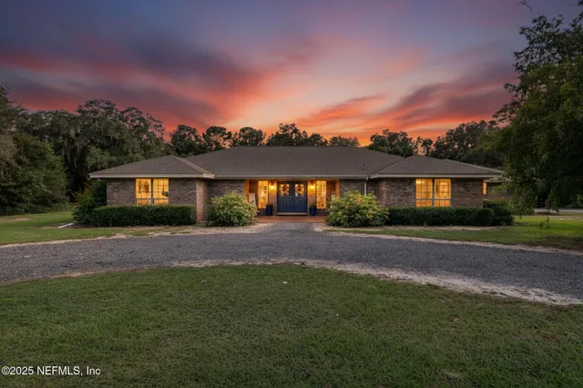 $795,000 | 105 Dairy Road, Melrose, FL 32666