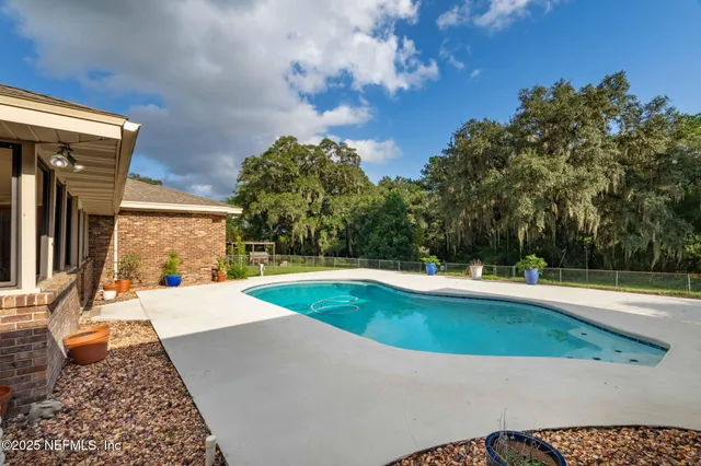 $750,000 | 105 Dairy Road, Melrose, FL 32666