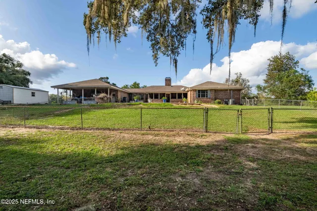$750,000 | 105 Dairy Road, Melrose, FL 32666